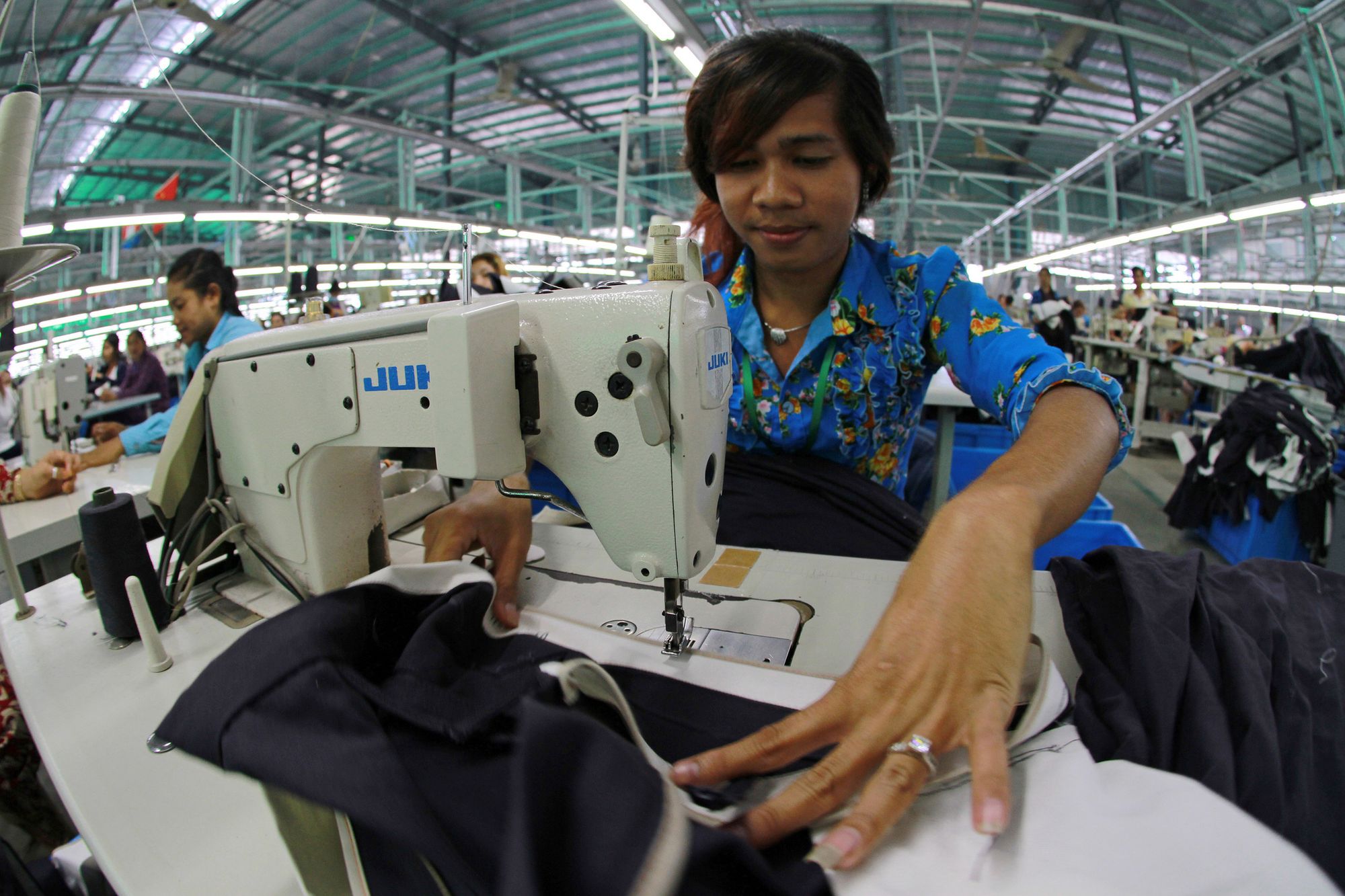Konveksi Solo Profesional untuk Seragam