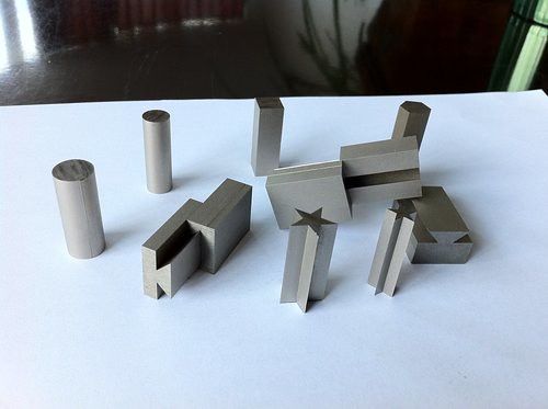 CNC Milling dan Bubut untuk Industri